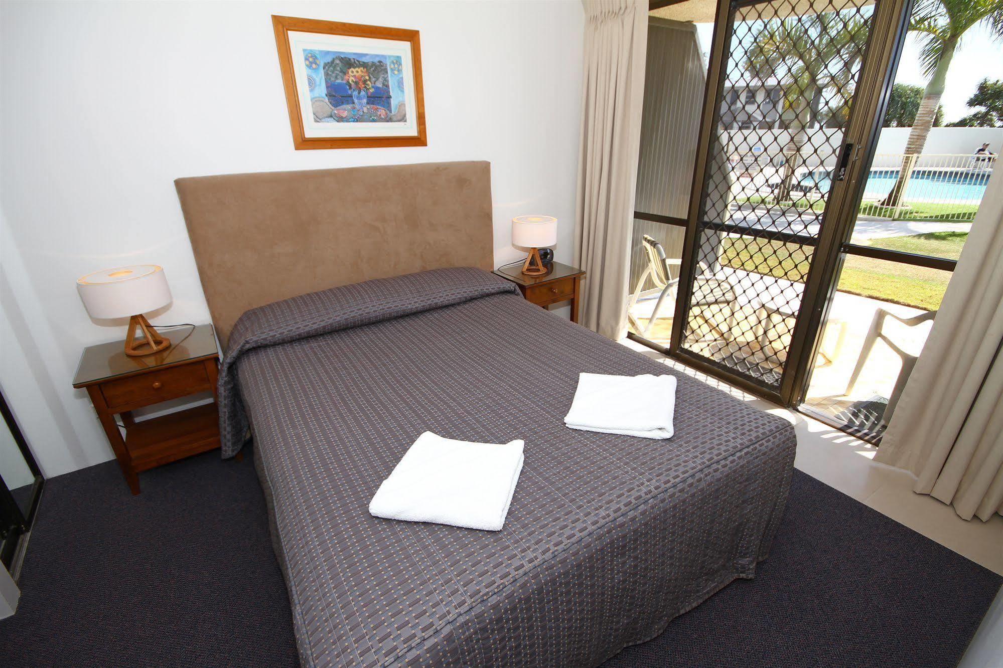 San Simeon Beachfront Apartments Tugun Gold Coast Esterno foto