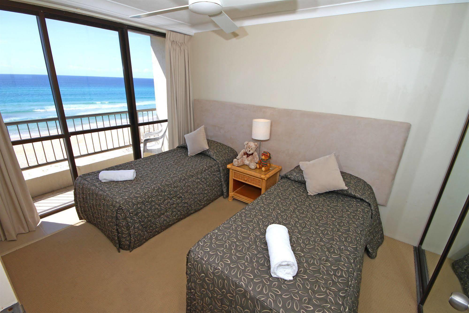 San Simeon Beachfront Apartments Tugun Gold Coast Esterno foto