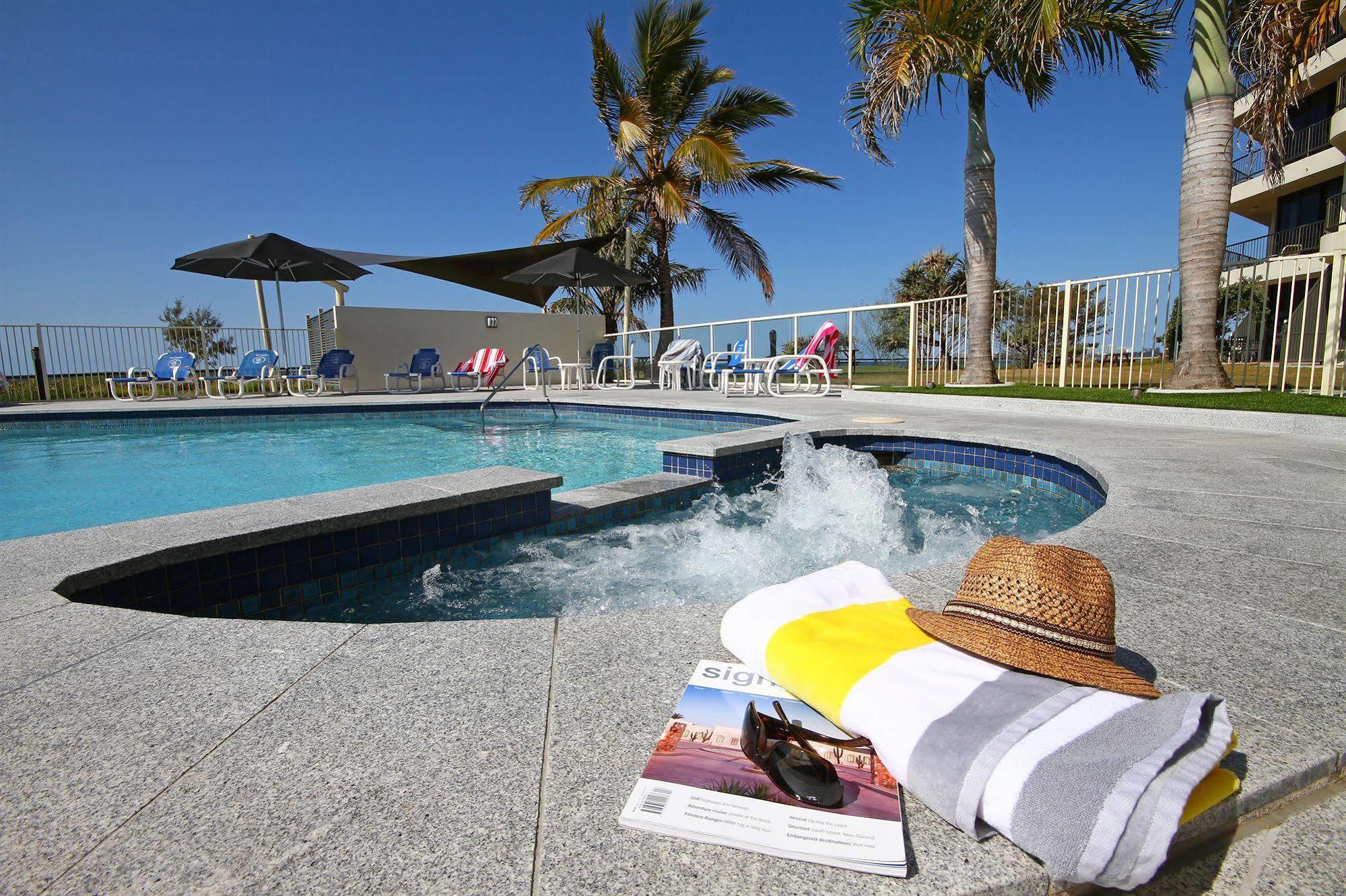 San Simeon Beachfront Apartments Tugun Gold Coast Esterno foto