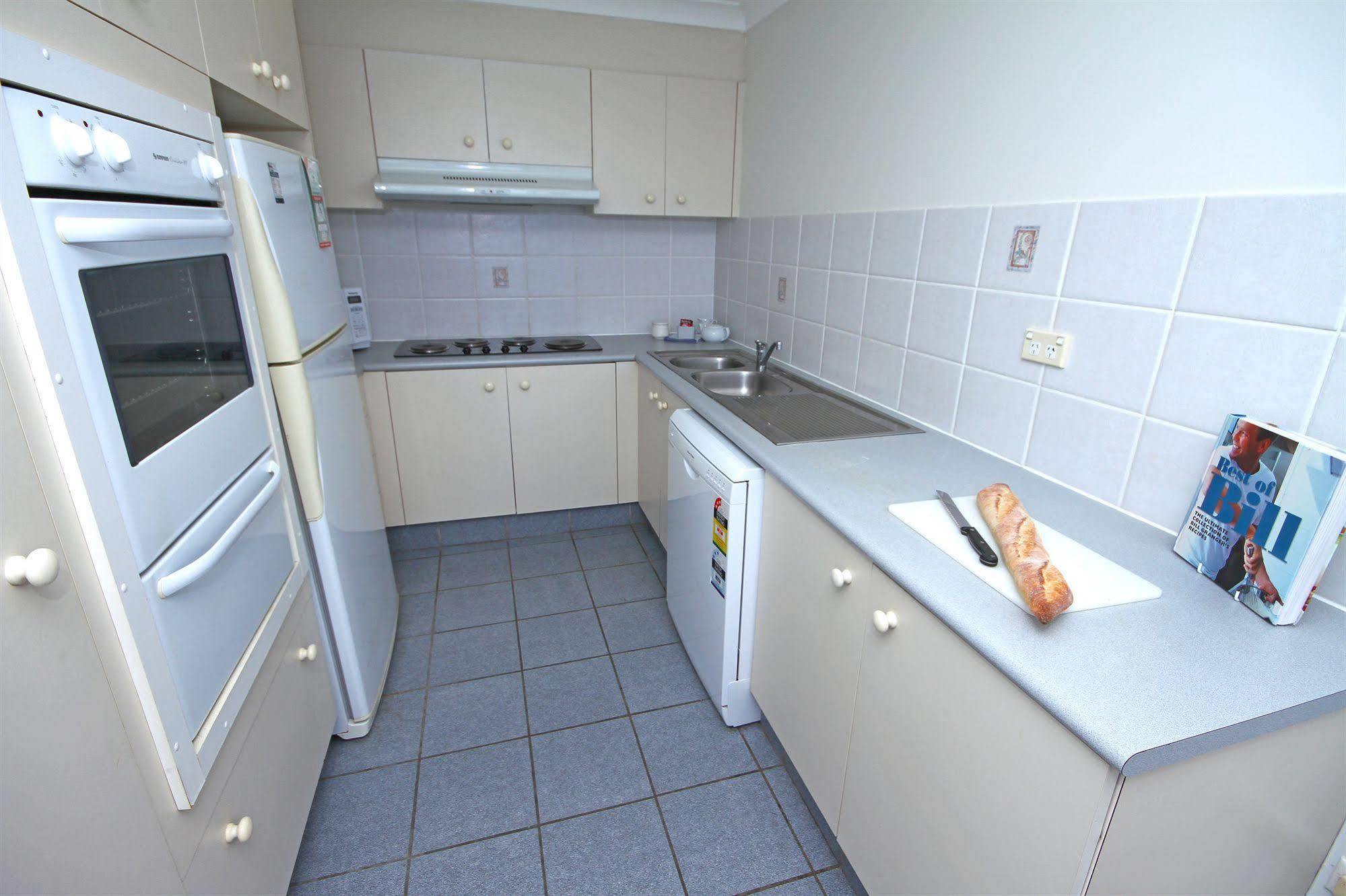 San Simeon Beachfront Apartments Tugun Gold Coast Esterno foto