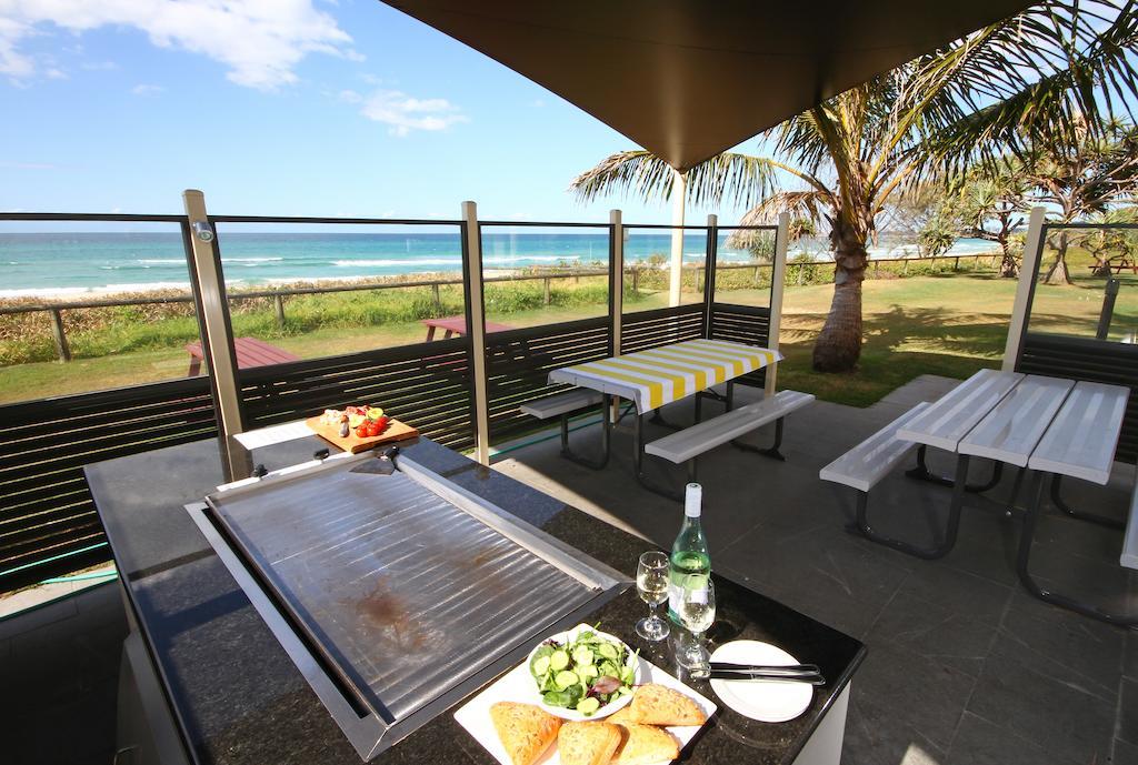 San Simeon Beachfront Apartments Tugun Gold Coast Esterno foto